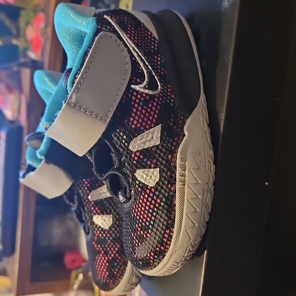 Nike Black and Red Sporty Sneakers